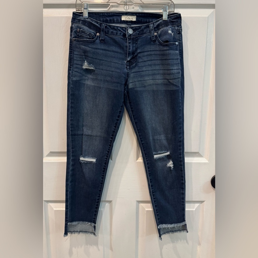 Elan Women's Mid Rise Hi-Low Frayed Cuffs Stretch Blue Jeans Size M